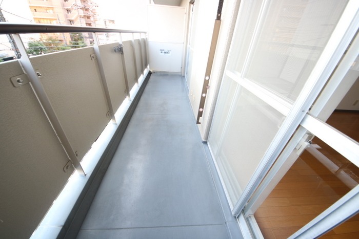 21/30 バルコニー