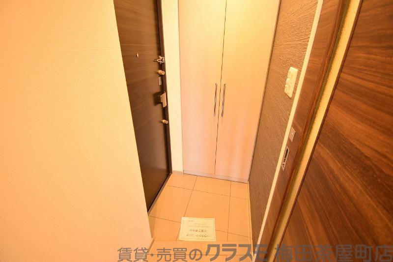14/30 玄関