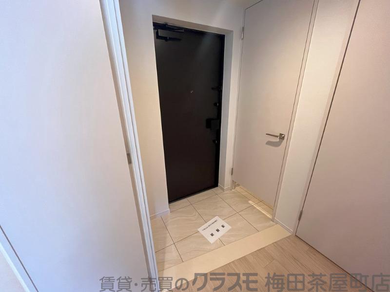 14/30 玄関