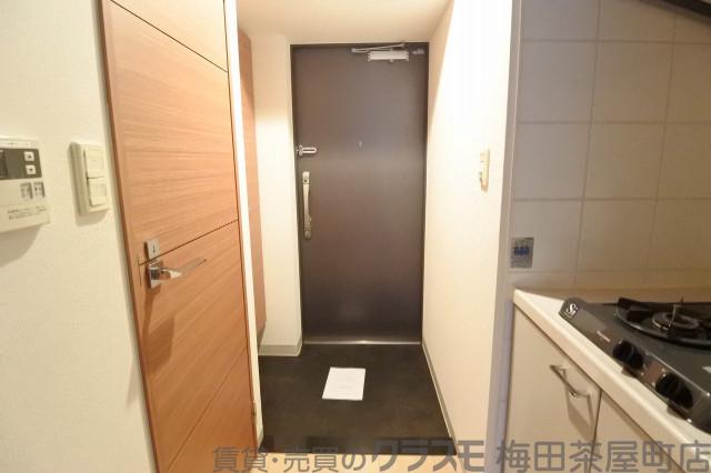 13/30 玄関