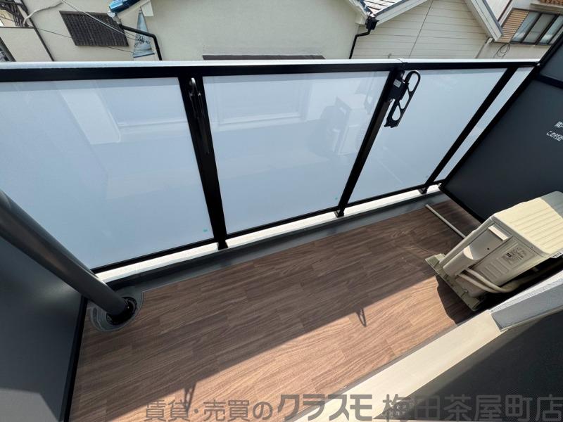 23/30 バルコニー