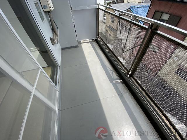 23/30 バルコニー