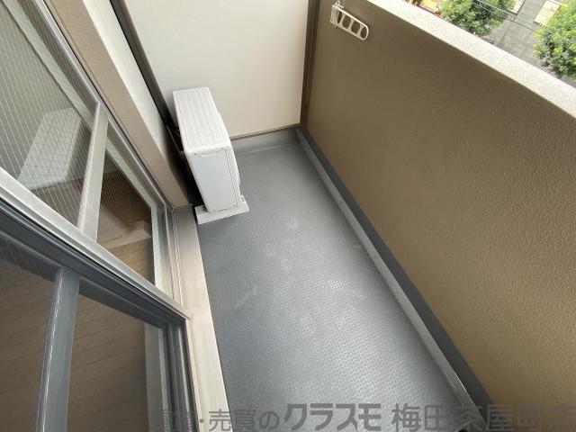 23/30 バルコニー