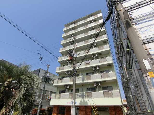 26/30 エントランス