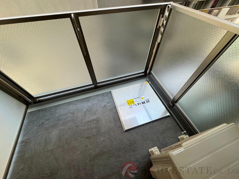 21/30 バルコニー