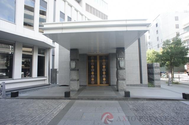 28/30 エントランス