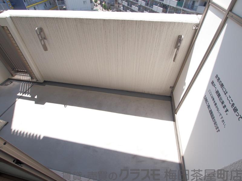 23/30 バルコニー