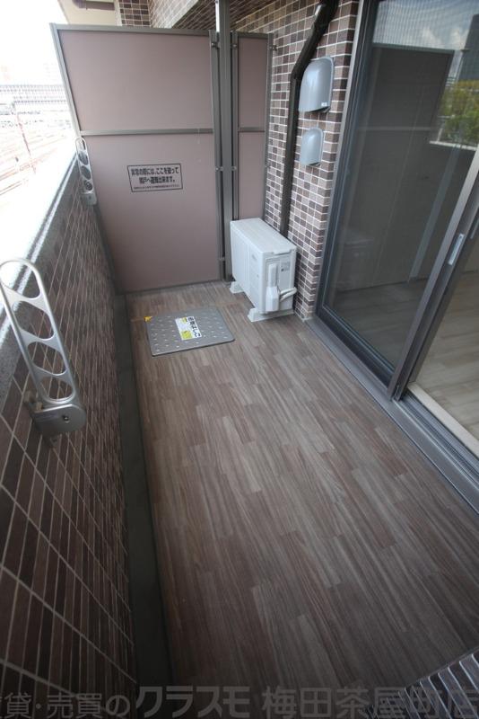 21/30 バルコニー