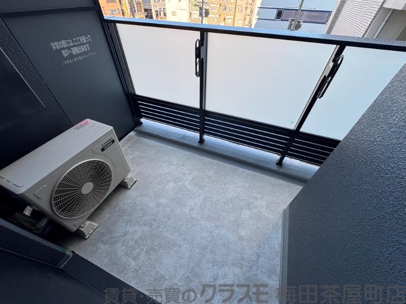 21/30 バルコニー