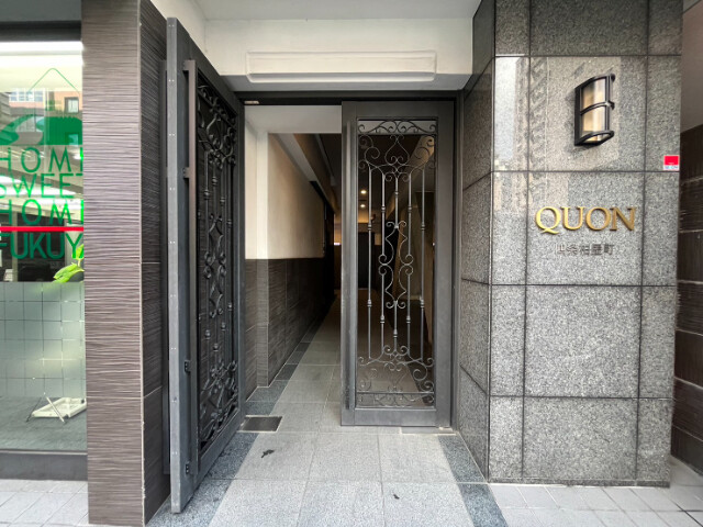 22/23 エントランス