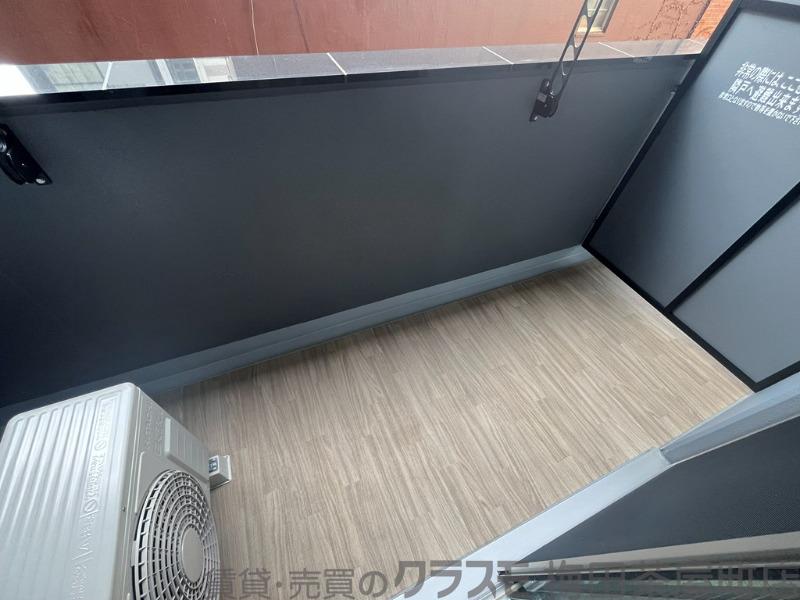 21/30 バルコニー