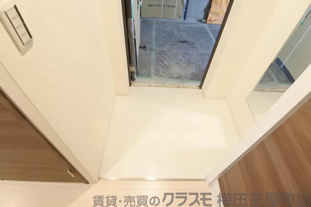 14/30 玄関