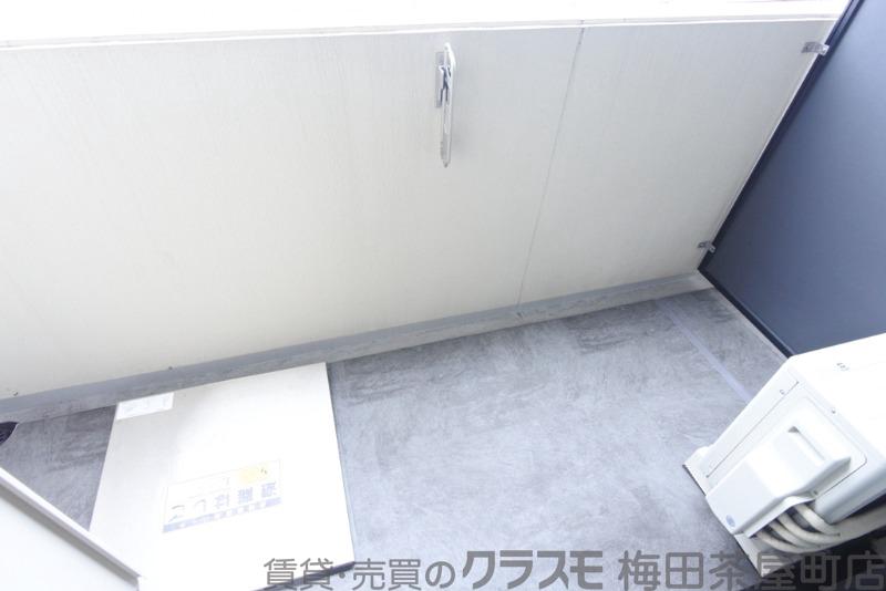 23/30 バルコニー