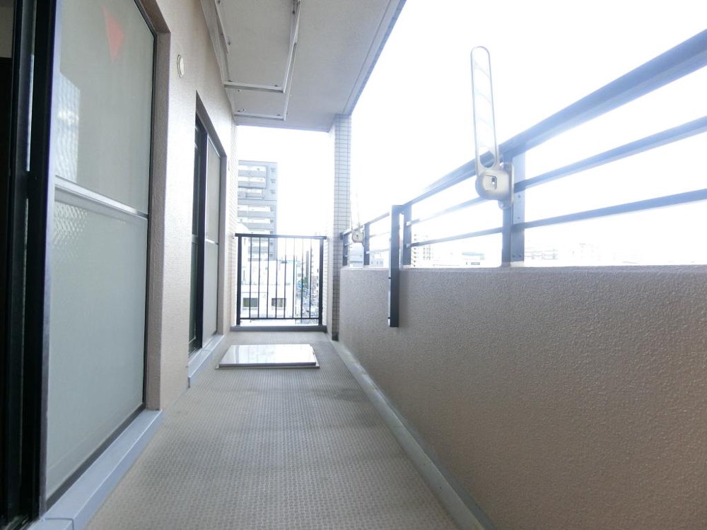 20/30 バルコニー