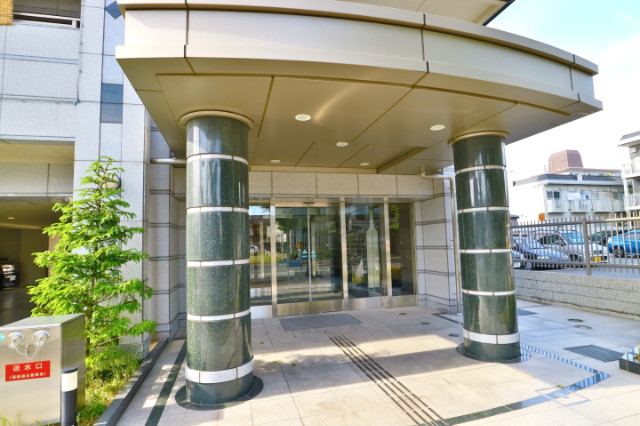 2/4 エントランス