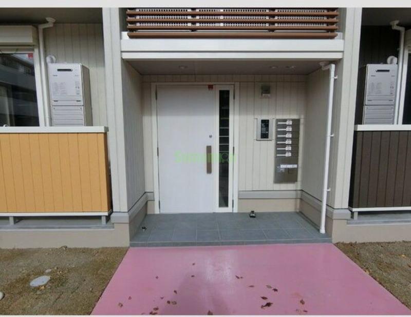 16/22 エントランス