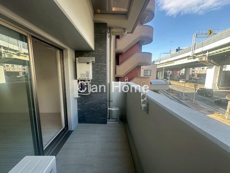 21/27 バルコニー