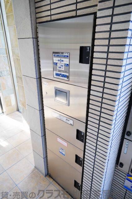 18/30 エントランス