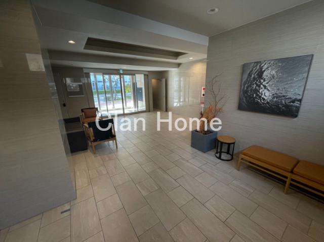 25/30 エントランス