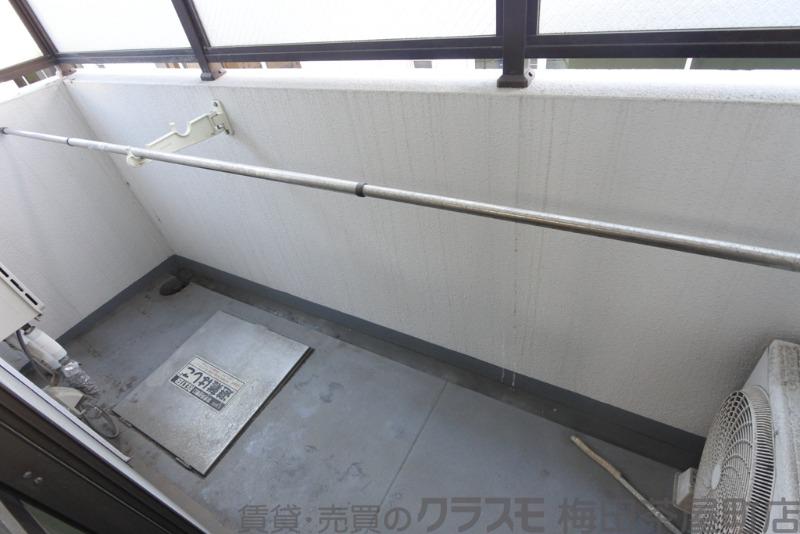 23/30 バルコニー