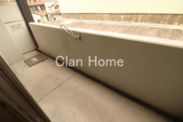 23/30 バルコニー