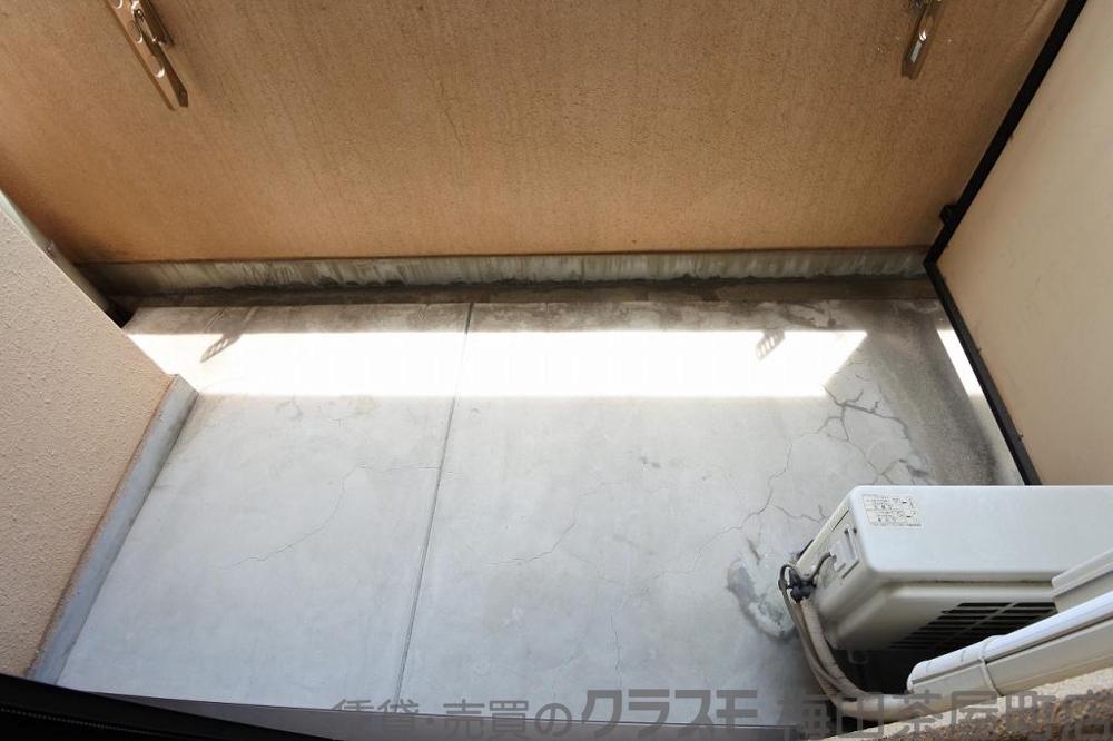 21/30 バルコニー