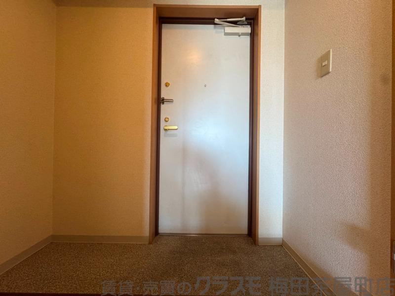 13/30 玄関