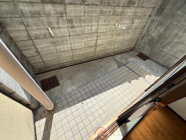 21/30 バルコニー