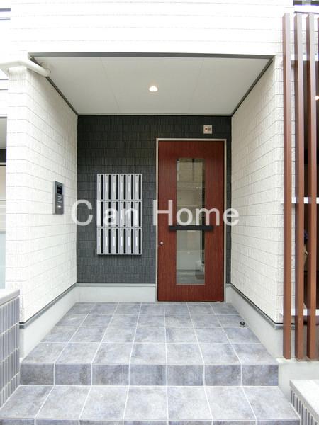 26/30 エントランス