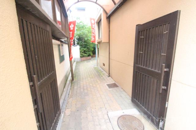 3/8 エントランス