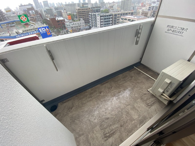 25/30 バルコニー