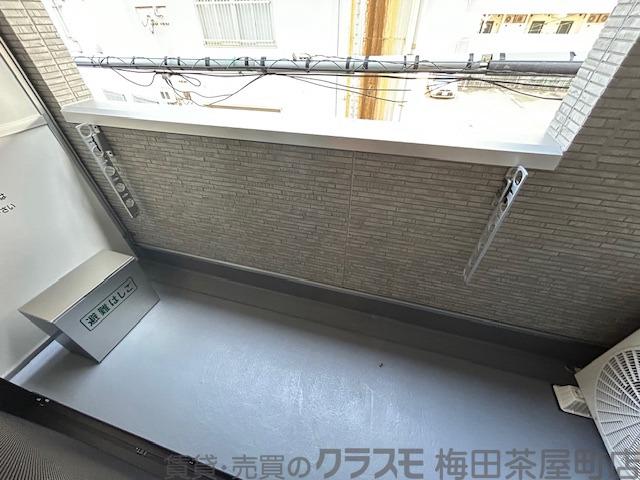 21/30 バルコニー