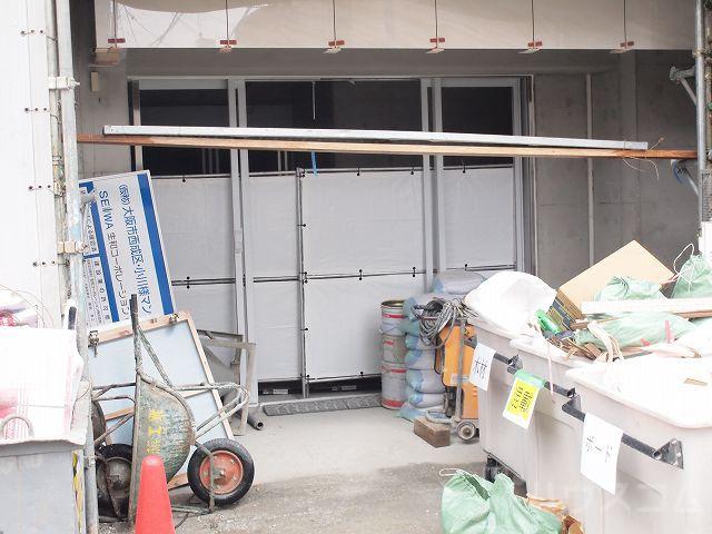 26/30 エントランス