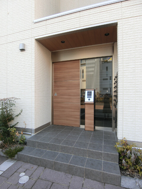 3/7 エントランス