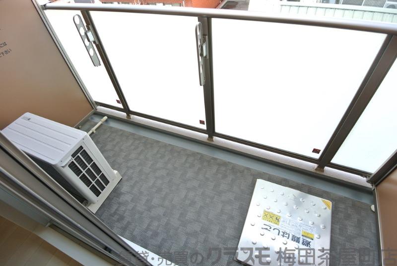 21/30 バルコニー