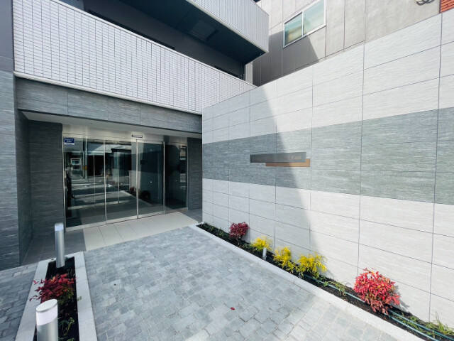 2/3 エントランス