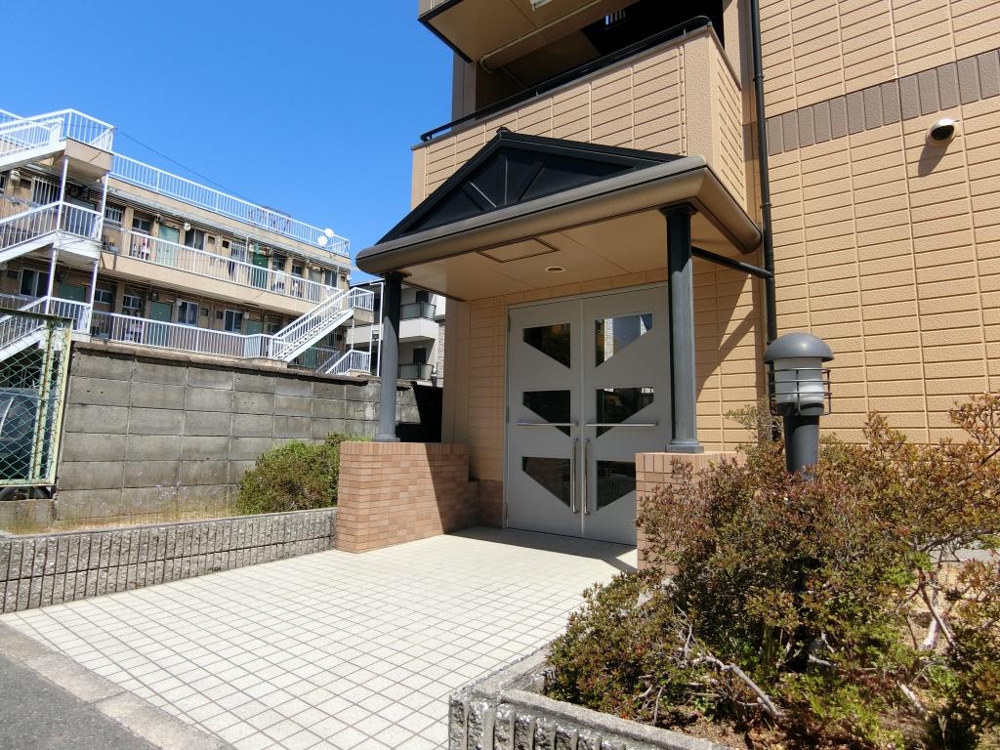 3/4 エントランス