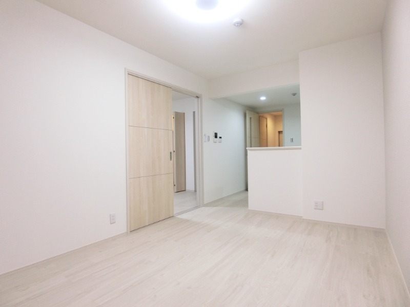 26/30 エントランス