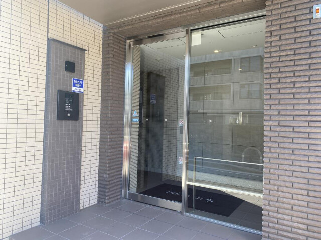 3/7 エントランス