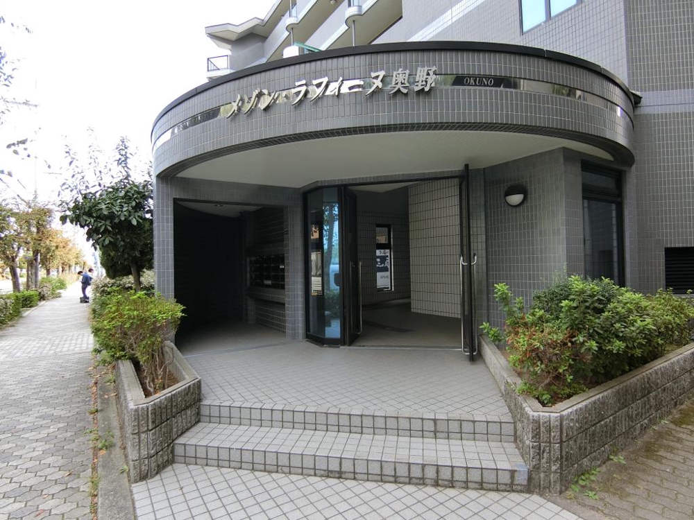 2/6 エントランス