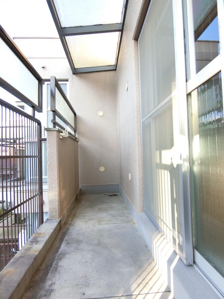 20/30 バルコニー