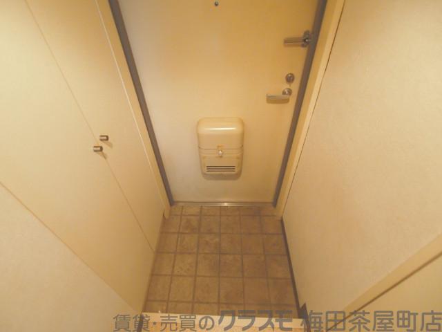 14/30 玄関