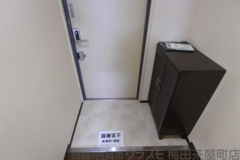 16/30 玄関