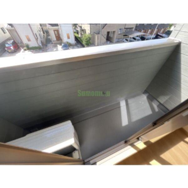 13/21 バルコニー