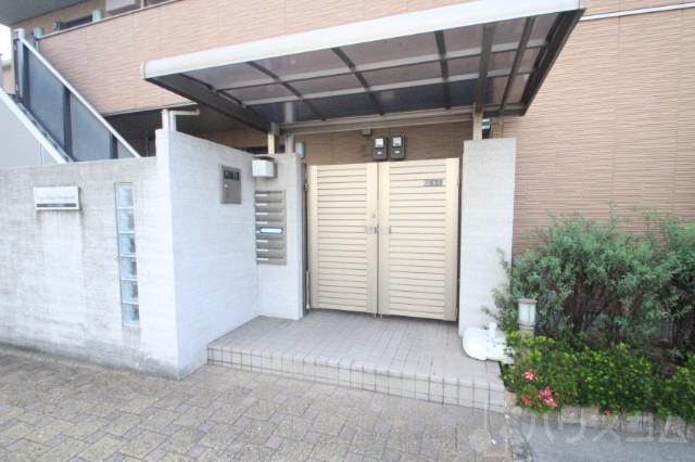 2/5 エントランス