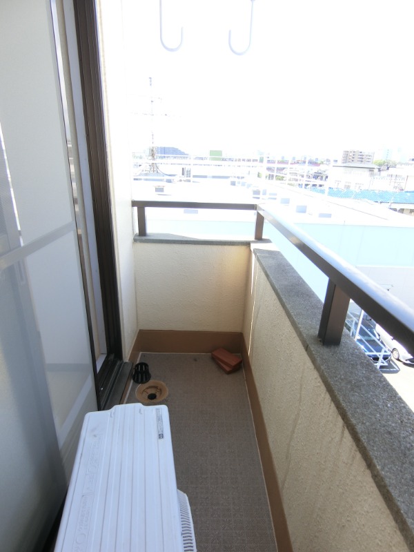 19/30 バルコニー