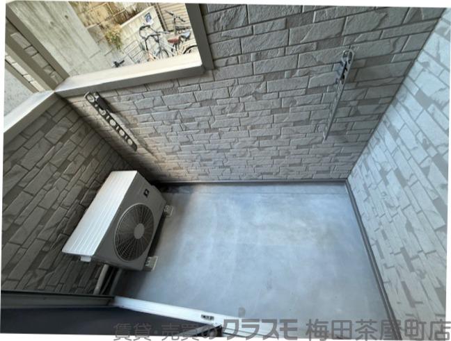 21/30 バルコニー