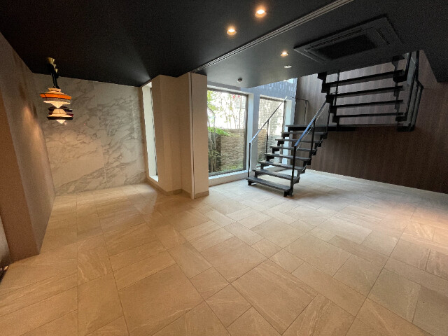 2/3 エントランス