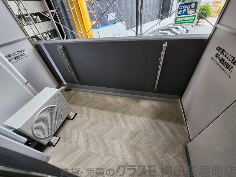 25/30 バルコニー