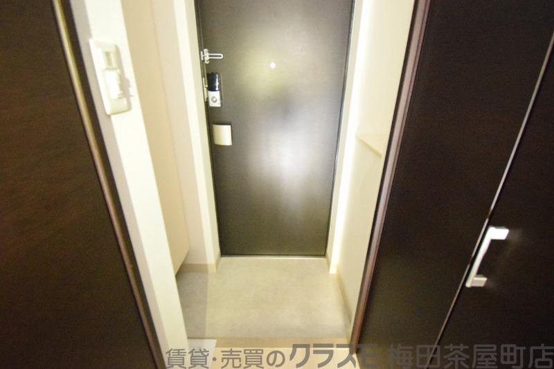 17/30 玄関